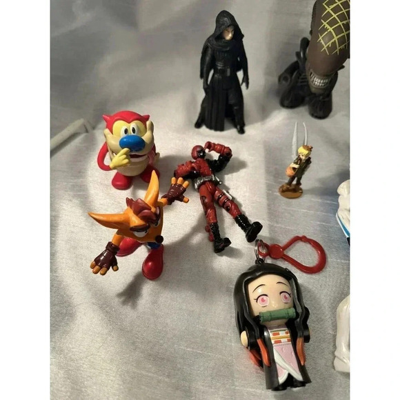 Vintage Collectable Action Figure Lot Of 10 WWf, REN And Stimpy Star Wars Alien - Picture 2 of 8